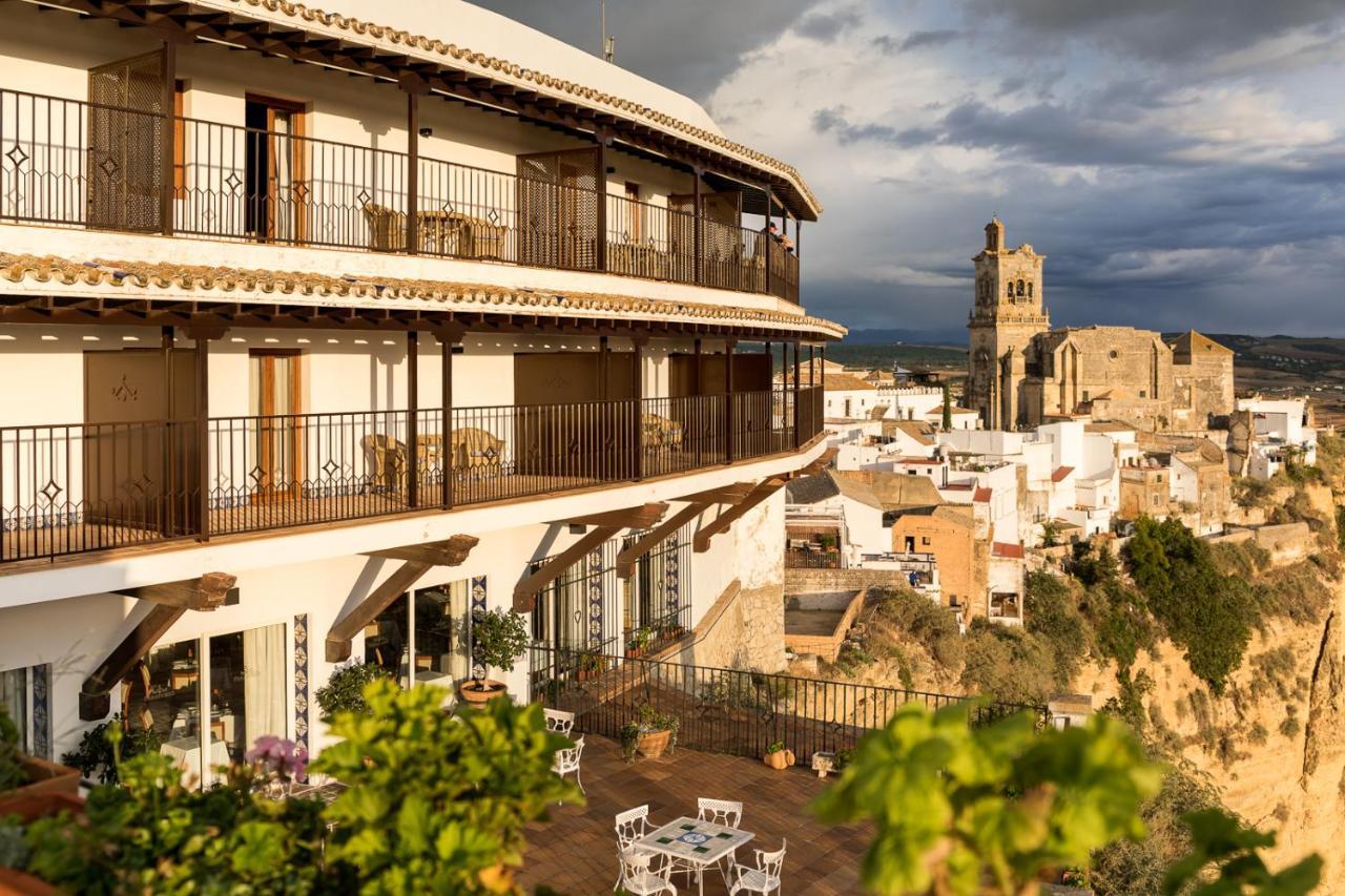 Parador De Arcos De La Frontera Exterior photo