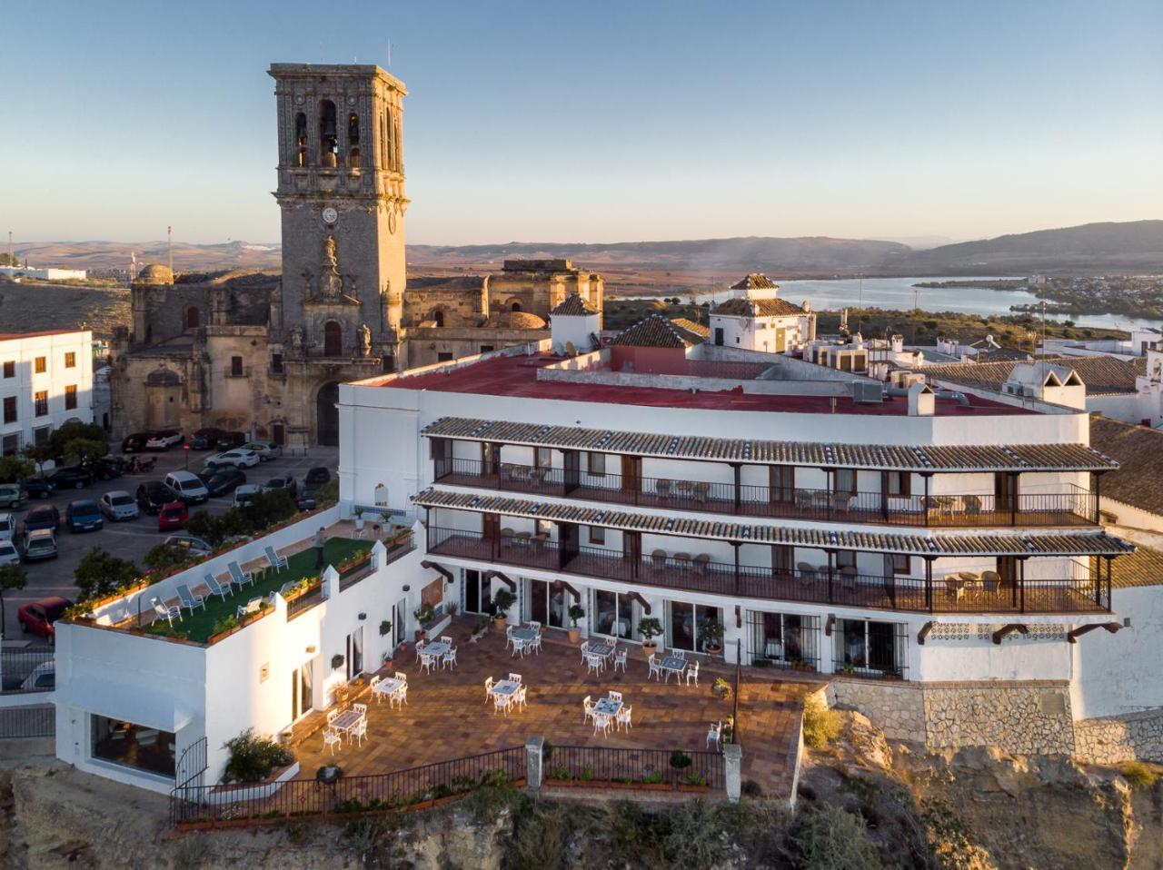 Parador De Arcos De La Frontera Exterior photo